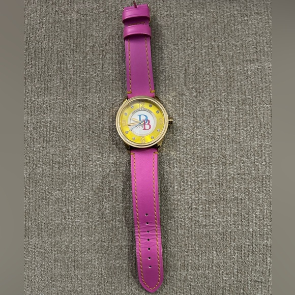 Vintage Y2K Dooney & Bourke Hot Pink Leather Watch D&B Logo - Picture 1 of 5